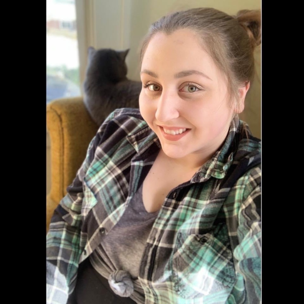 Meet your Posher, Olivia